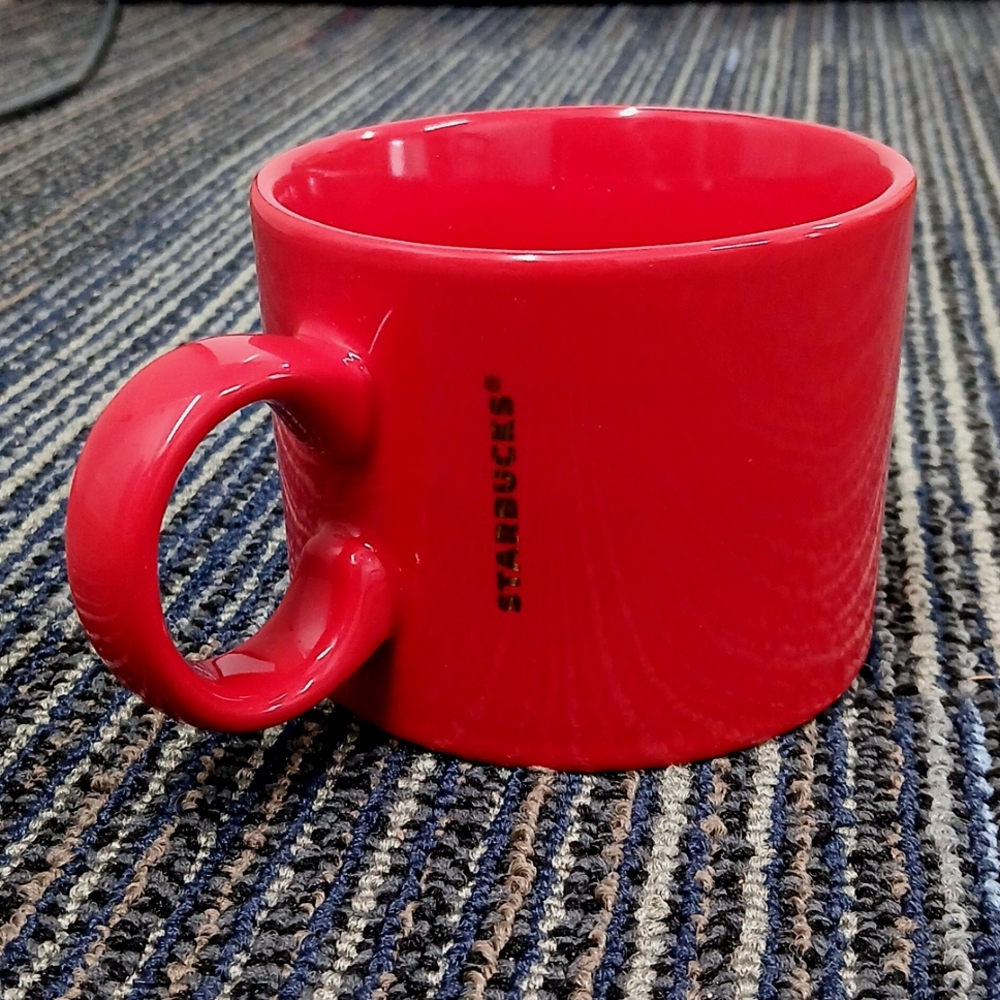 Starbucks 2017 Red And Gold Letter Coffee Mug 12 Oz
